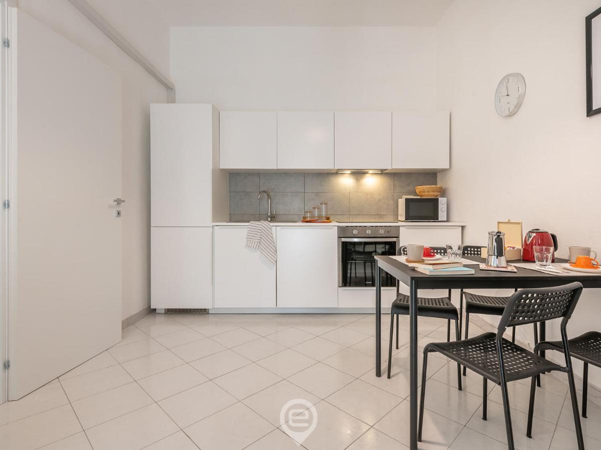 Aurora'S Apartment Каляри Екстериор снимка